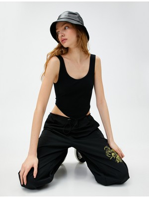 Koton Crop Fitilli Atlet U Yaka Asimetrik Kesim