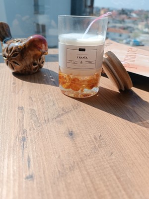 Urania Candle Urania | Doğal Sandal Kokusu  | %100  Doğal Soya Mum | Bambu Kapaklı Cam Kavanoz| Vegan|bambu