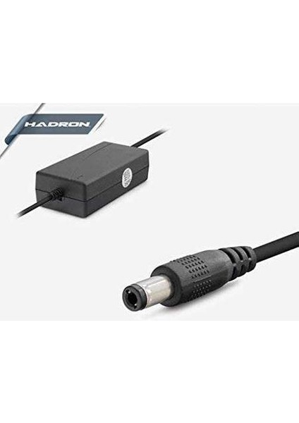 12 Volt 5 Amper Adaptör 12 Volt 5 Amper Masa Tipi Adaptör 12 Volt 5 Amper 5.5 mm 2.5 mm Adaptör