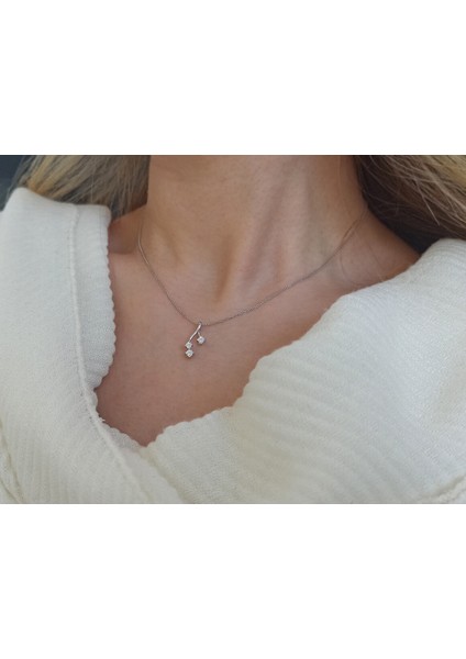 G Renk 0,23 Karat Pırlanta Tria Kolye 0410P0015 modelleri
