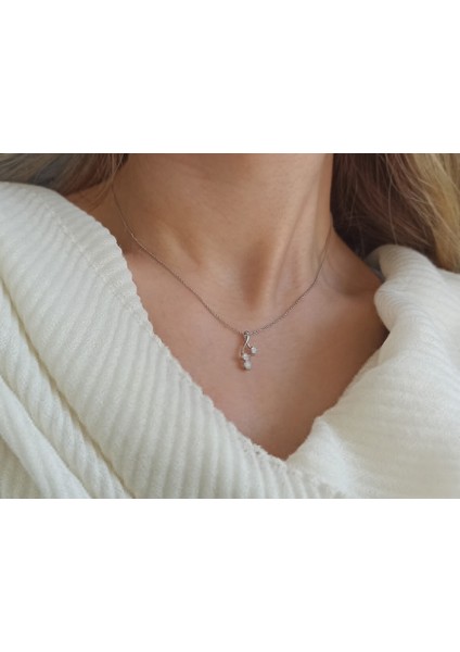 G Renk 0,23 Karat Pırlanta Tria Kolye 0410P0015 fırsatları