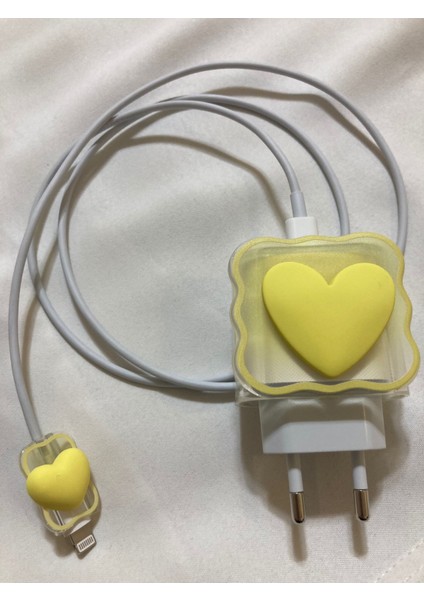 Apple Yeni Nesil Şarj Başlık ve Kablo Koruyucu Seti Yellow Lovely Tasarımlı