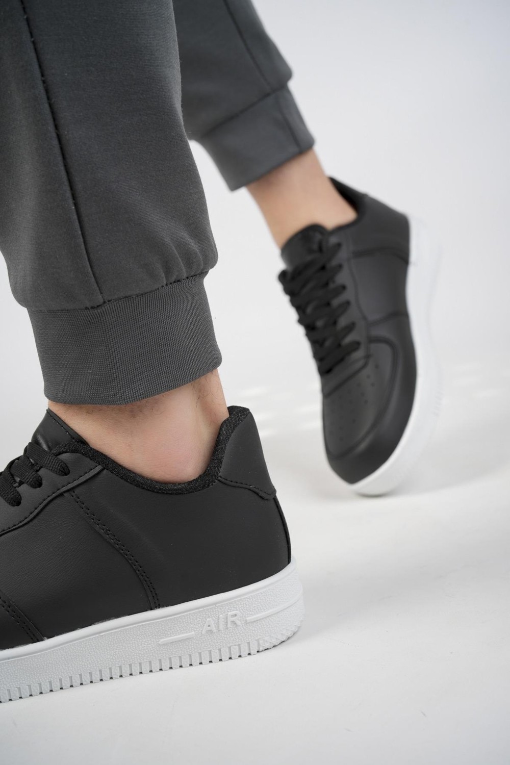 Muggo Unisex Sneaker Ayakkabı Suni Deri Siyah - Beyaz Düz Taban Günlük Kullanım İçin görsel 6