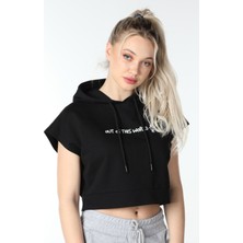 Defy's Kadın Siyah Baskılı Kapüşonlu %100 Pamuk Mevsimlik Crop Sweatshirt