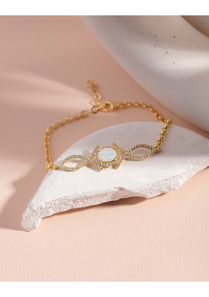 Beyaz Opal Taşlı Sonsuz Işıltı Modeli Gümüş Bileklik