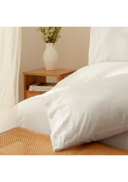 White Collection Tina Çift Kişilik Dantelli Nevresim Takımı Beyaz modelleri