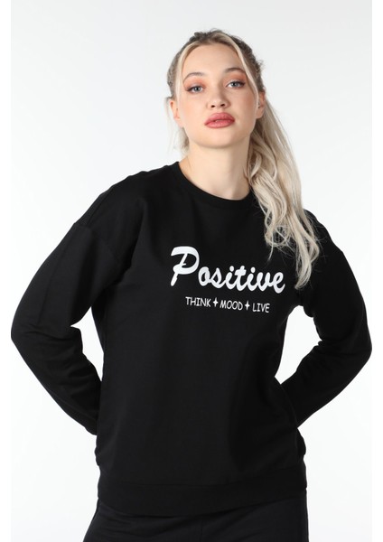 Kadın Bisiklet Yaka Regular Fit Baskılı Sweatshirt Siyah