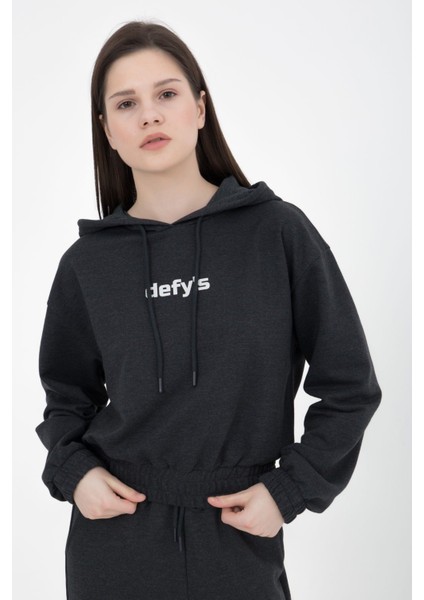 Kadın Baskılı Kapüşonlu Crop Sweat Antrasit modelleri