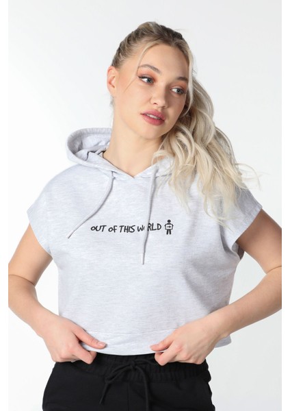 Kadın Baskılı Kapüşonlu Crop Sweat Kar Melanj