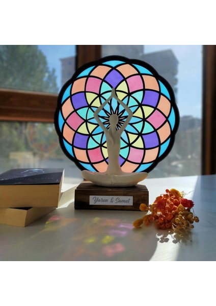 Epoksili Işıklı Kişiselleştirilebilir Torus Yoga Yapan Kadın Gece Lambası Dekoratif Obje