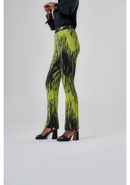 Desenli Piliseli Yeşil Pantolon fiyatları