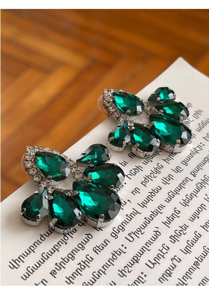 Yeşil Kristal Kesim Kısa Modern Abiye Küpe MY70E2231000068