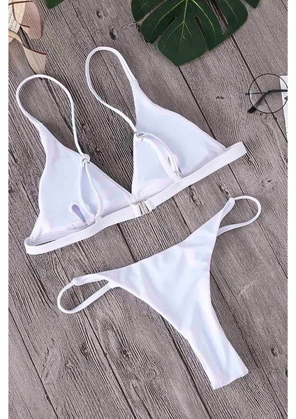 Üçgen Bikini Altı Beyaz