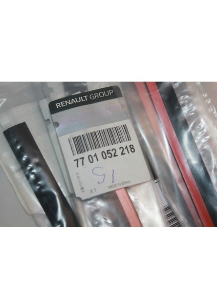 Renault Mais Orijinal 7701052218 Ön Cam Üst Conta