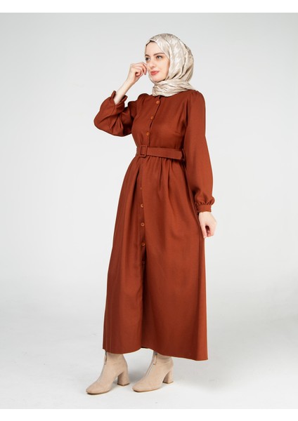 Önden Düğmeli ve Kemerli Elbise modelleri