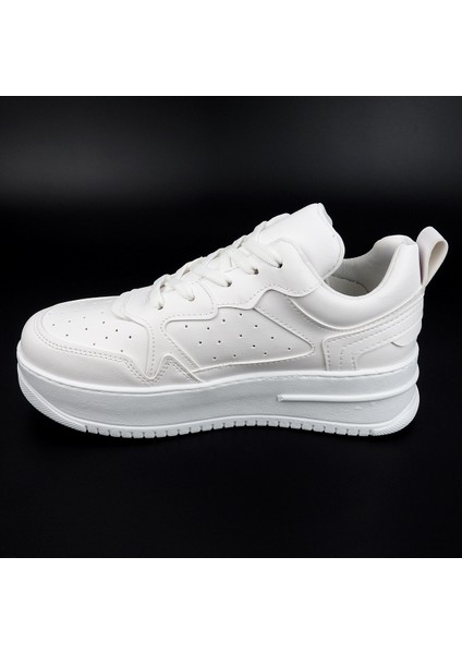 Baia Beyaz Kadın Sneaker Ayakkabı fırsatları