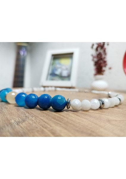 Hematit Detaylı Doğal Mavi Akik Taşı Eşliğinde Ay Taşı Kolye modelleri