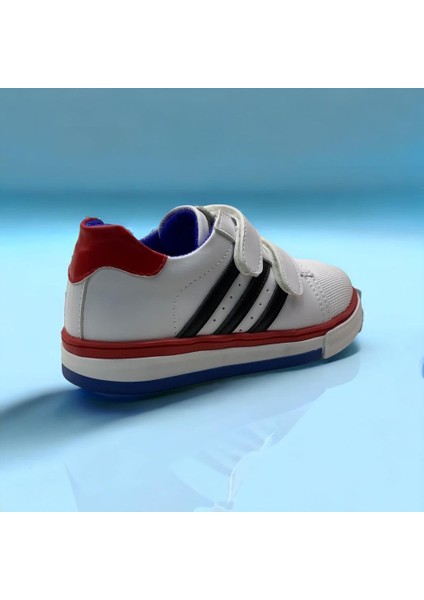 4227 Erkek Çocuk Sneaker fırsatları