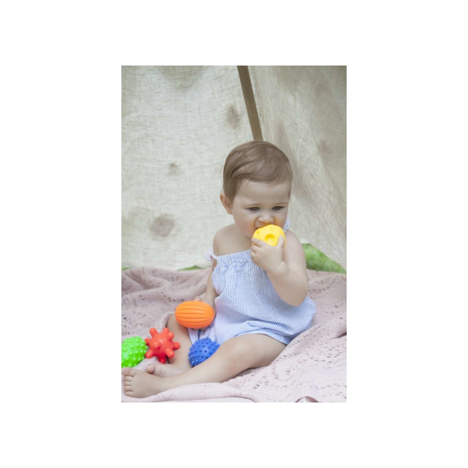 Poema & Rosa Sensory Duyusal Plastik Bebek Topu 5 Adet Fiyatı Poema & Rosa Sensory Duyusal Plastik Bebek Topu 5 Adet Fiyatı