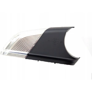 Skoda Octavia 2004 - 2008 Sağ Ayna Sinyali Siyah Plasik