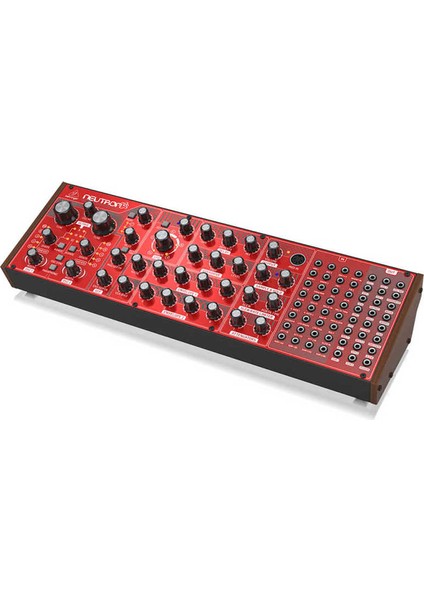 Neutron Yarı Modüler Synthesizer