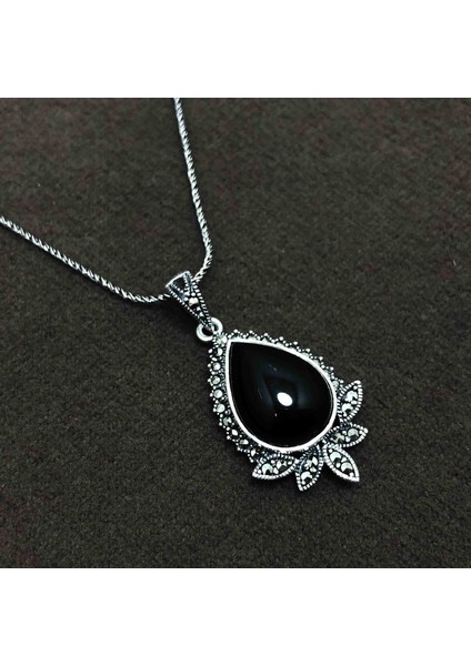Oniks ve Markazit Taşlı 925 Ayar Gümüş Kadın Kolye