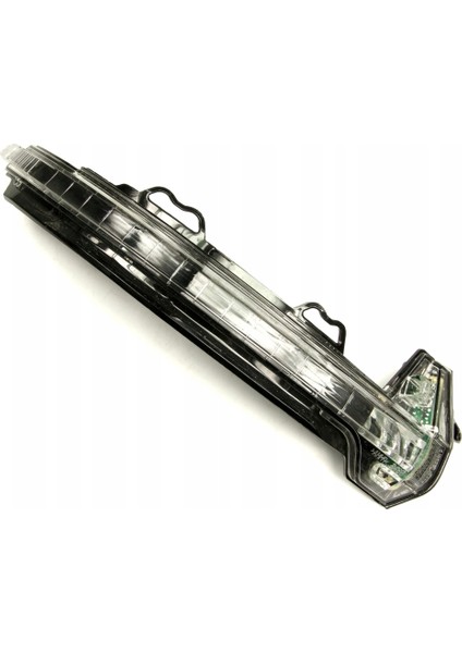 Audi A4 2015 - 2018 Sağ Ayna Sinyali