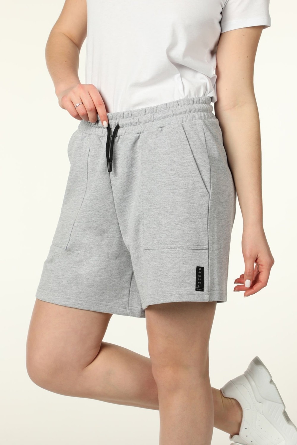 Defy's Kadın Beli Lastikli Cepli Etiket Detaylı Regular Fit Şort Gri Melanj