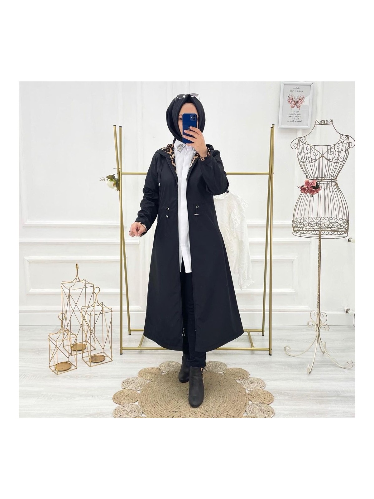 Vibeys Collection Bej Içi Leopar Desenli ve Kendinden Astarlı Su Geçirmez Kadın Trençkot - Görsel 4