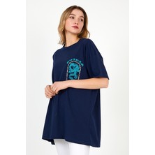 MRS Clothing Shanghaı Lacivert Kadın Oversize Geniş Kalıp Bisiklet Yaka Baskılı Kısa Kollu T-Shirt