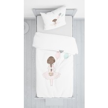 Evmila Uçan Balonlu Kız Dekorafit Örtü 95