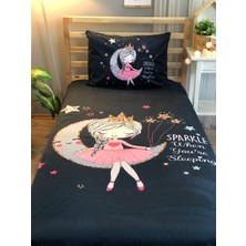 Lolla Evmila Lacivert Aya Oturan Kız Kadife Dekoratif Örtü 249