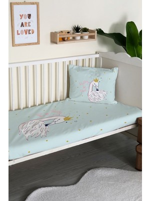 Evmila Kuğu Desenli Kadife Dekoratif Bebek & Çocuk Yatak Örtüsü