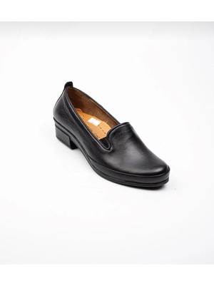 Çiğdem Kundura Çiğdem Siyah Hakiki Deri Yanları Lastikli Kadın Topuklu Ortopedik Günlük Ayakkabı - Siyah - 37 - ST02171-SİYAH-37