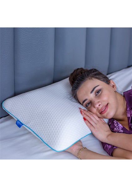 Simple The Pillow Kontürlü Klasik Visco Yastık Memory Foam Boyun Yastığı Hafızalı Yastık 60*40*12