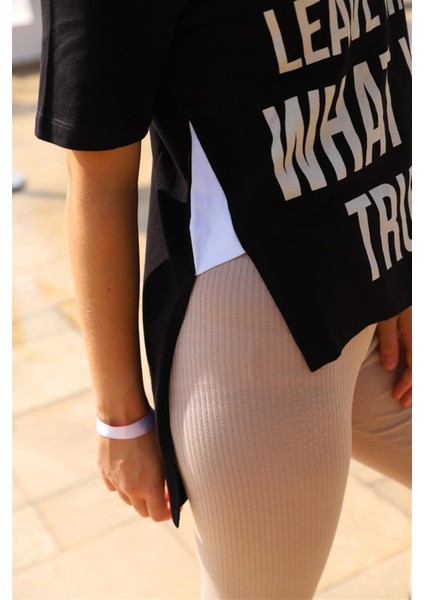 09-14 Yaş Kız Çocuk Siyah Me T-Shirt fırsatları