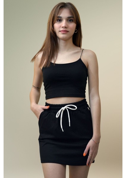 Kadın Siyah Yüksek Bel Yanlardan Cepli Bağcıklı Mini Etek fiyatları