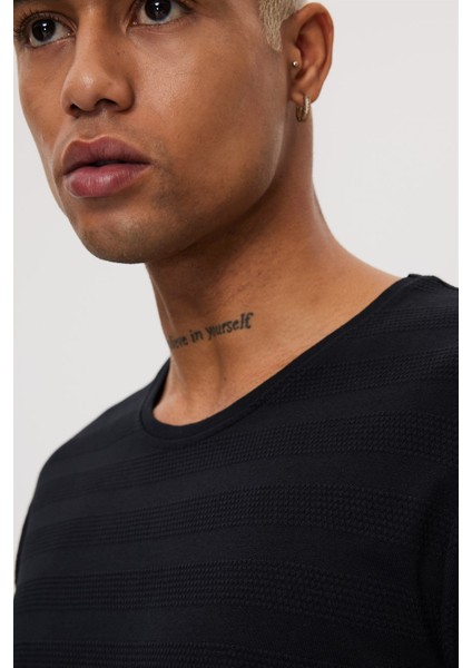 Baınes Erkek O Yaka T-Shırt Siyah fırsatları