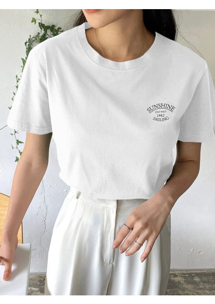 Kadın Beyaz Sunshine Baskılı Oversize Tişört