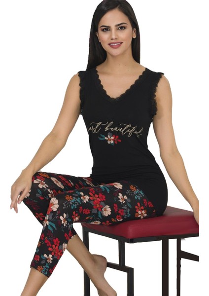 Siyah Renk Çiçek Desenli Lady 12023 Kısa Kol Kapri Pijama Takımı;