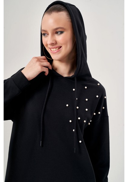 Omuzu Incili Siyah Sweatshirt fırsatları