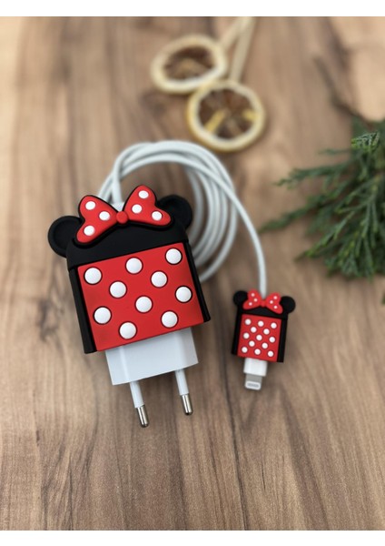 Sevimli Silikon Şarj Başlığı ve Kablo Koruyucu 2li Set Benekli Minnie