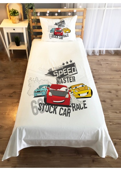 Evmila Dekoratif Arabalar Desenli Çocuk Yatak Örtüsü