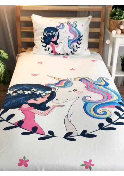 Prenses ve Unicorn Dekorafit Örtü 115