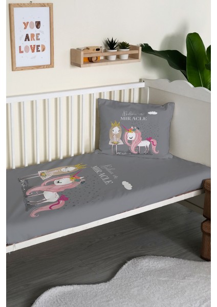 Unicorn ve Prenses Desenli Kadife Dekoratif Bebek & Çocuk Yatak Örtüsü