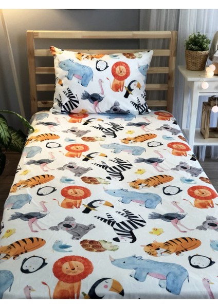 Dijital Baskılı Madagaskar Örtü Yastık Seti 867