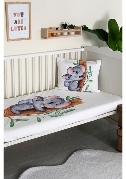 Koala Desenli Kadife Dekoratif Bebek Beşik Örtüsü