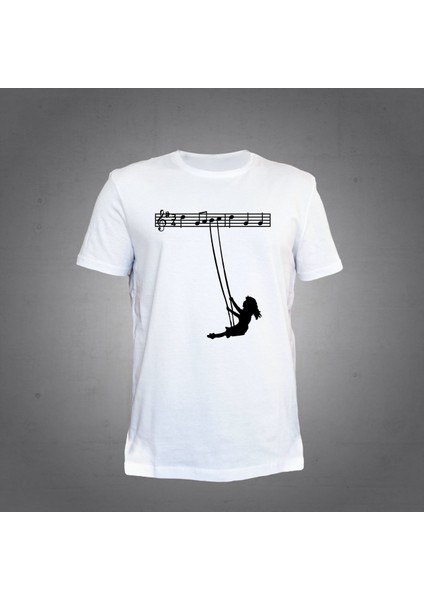 Notalarda Sallanan Kız Tshirt
