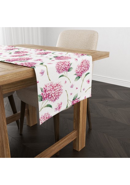 Çiçek Desenli Runner Modeli