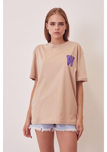 W Baskılı T-Shirt-Bej